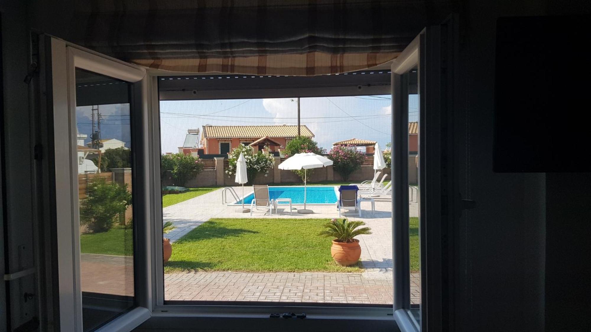 Almyra Beach House Corfu Almiros Beach ภายนอก รูปภาพ