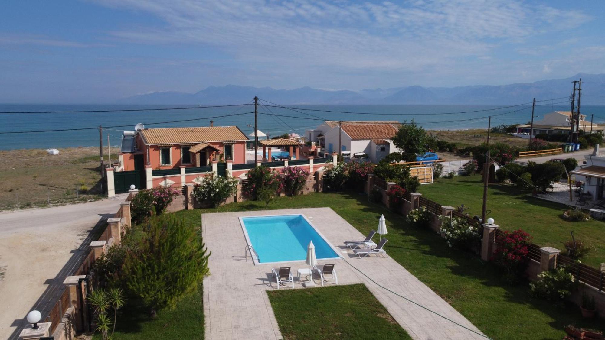 Almyra Beach House Corfu Almiros Beach ภายนอก รูปภาพ
