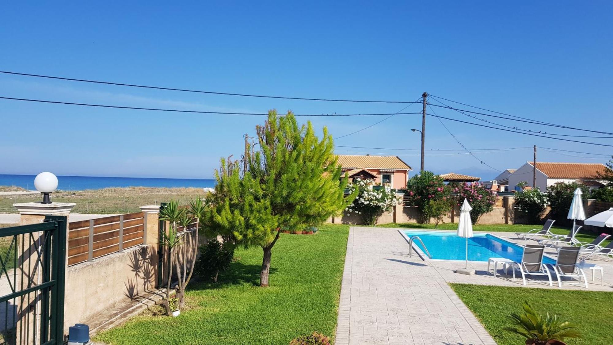 Almyra Beach House Corfu Almiros Beach ภายนอก รูปภาพ