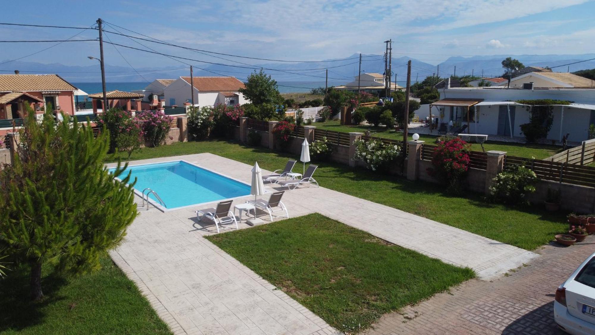 Almyra Beach House Corfu Almiros Beach ภายนอก รูปภาพ