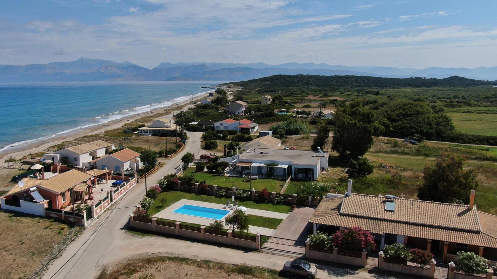 Almyra Beach House Corfu Almiros Beach ภายนอก รูปภาพ